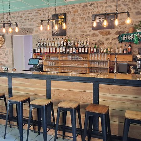 L'Auberge De La Source La Valla-sur-Rochefort المظهر الخارجي الصورة